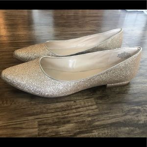 Nine West So Easy Gold Glitter Flats/ Size 9